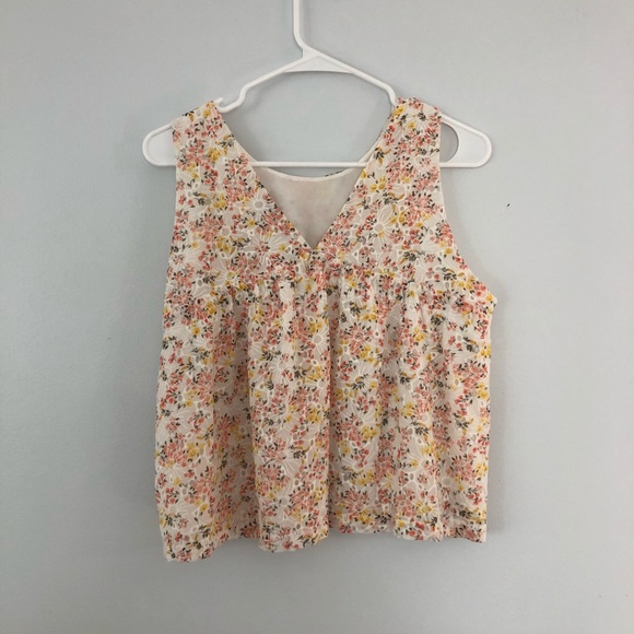 LOFT Floral Top - Picture 2 of 3